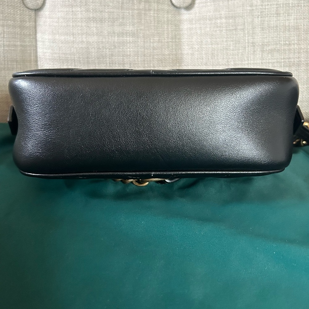 SOLD - Gucci Marmont Mini Bag -m - Picture 5 of 16